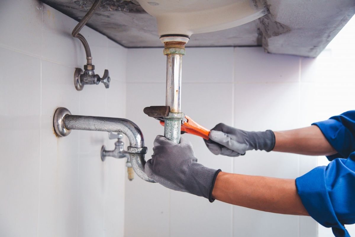 Emergency Plumbing Services: Fast Solutions for Water-Related Issues